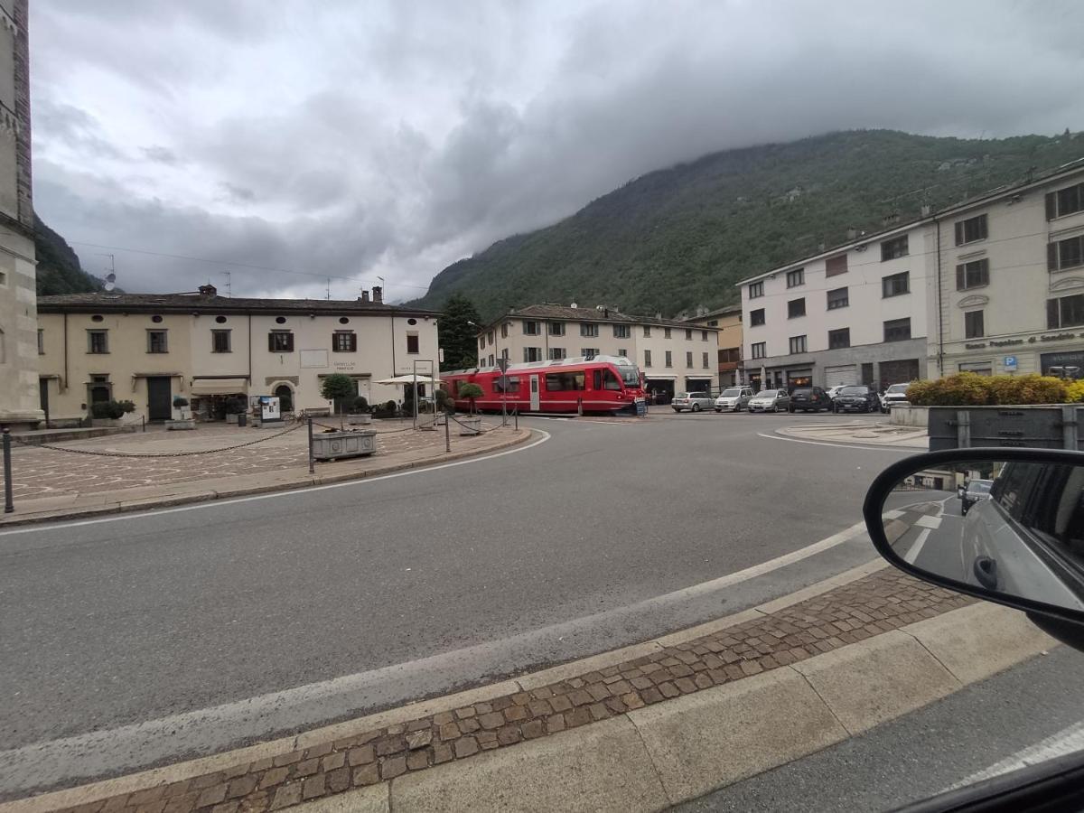 Tirano Express Luxury Apartments Kültér fotó