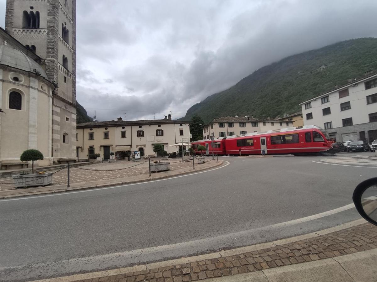Tirano Express Luxury Apartments Kültér fotó