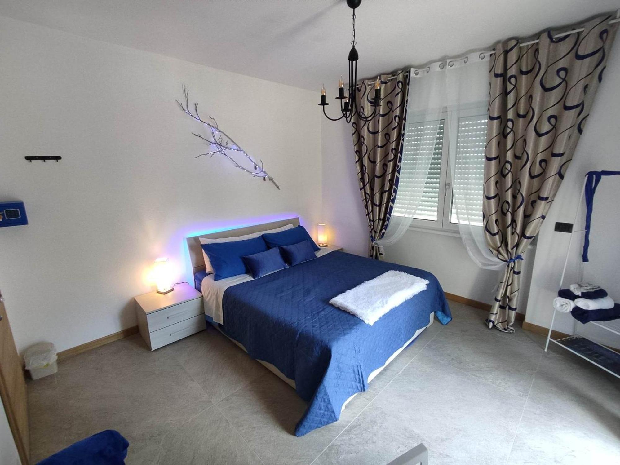 Tirano Express Luxury Apartments Kültér fotó