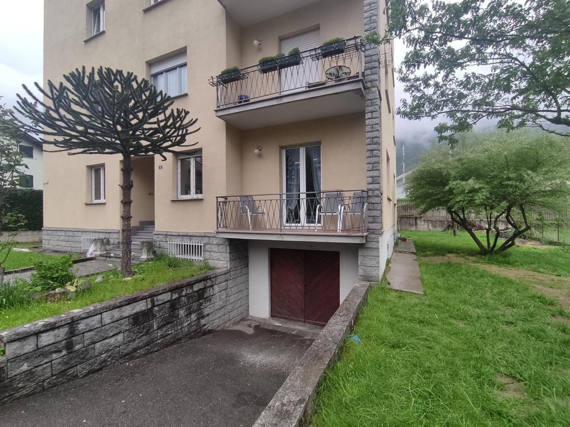 Tirano Express Luxury Apartments Kültér fotó