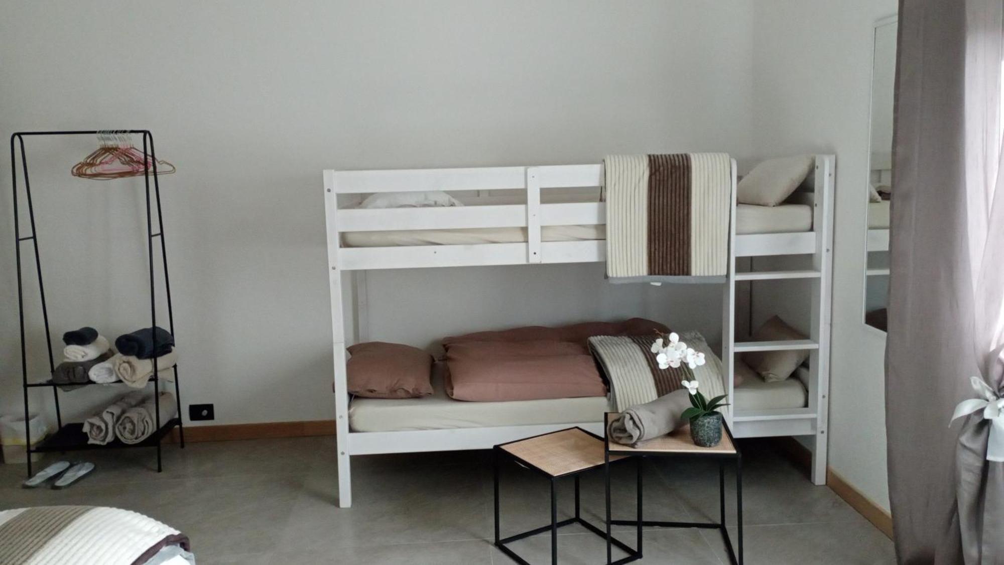 Tirano Express Luxury Apartments Kültér fotó